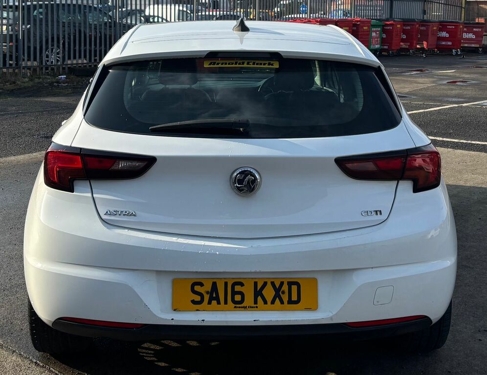 Vauxhall Astra 1.6L Elite Nav Cdti Hatchback Eu SA16KXD White #5