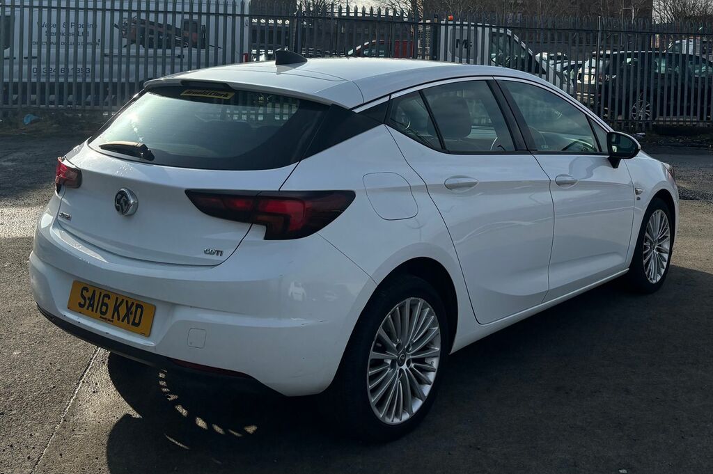 Vauxhall Astra 1.6L Elite Nav Cdti Hatchback Eu SA16KXD White #6