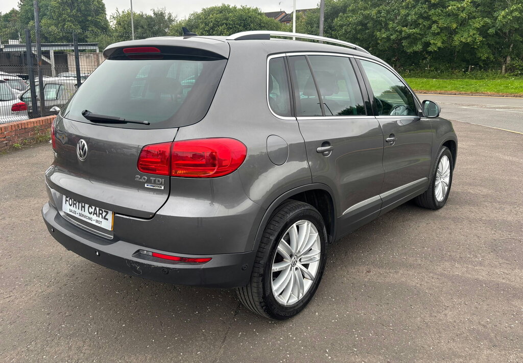 Volkswagen Tiguan 2.0 Tdi Bluemotion Tech Match Edition Suv Dies Grey #5