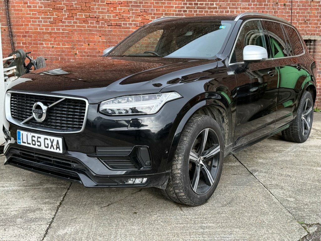 Volvo XC90 2L R-design Black