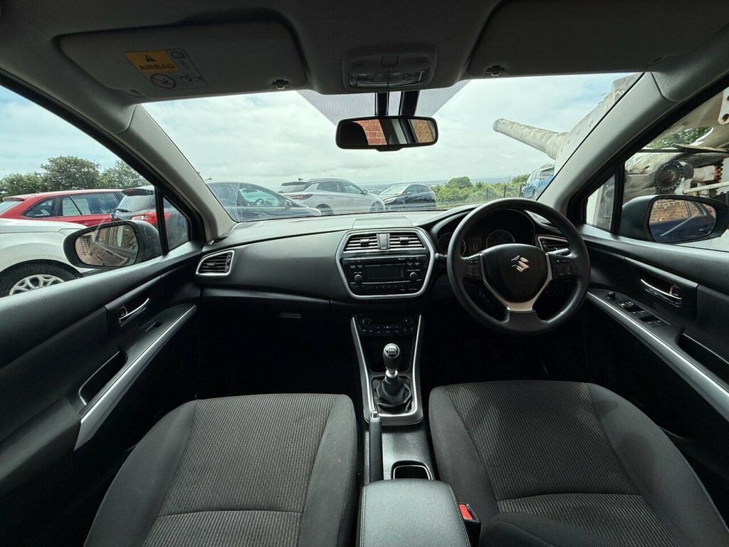 Suzuki SX4 S Cross Hatchback  #13