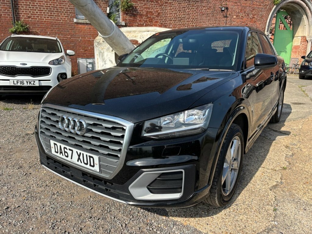 Audi Q2 Q2 Sport Tfsi Black #2