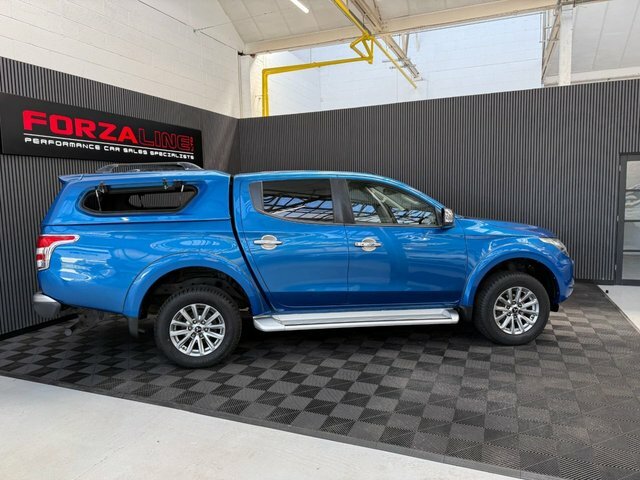 Mitsubishi L200 2017 2.4 Di-d Dc Barbarian Pickup Double Cab D WV67HLZ Blue #3