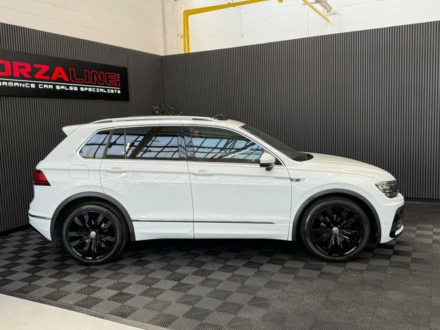 Volkswagen Tiguan 2017 2.0 Tdi R-line Suv Dsg Euro 6 Ss R33OMO White #2