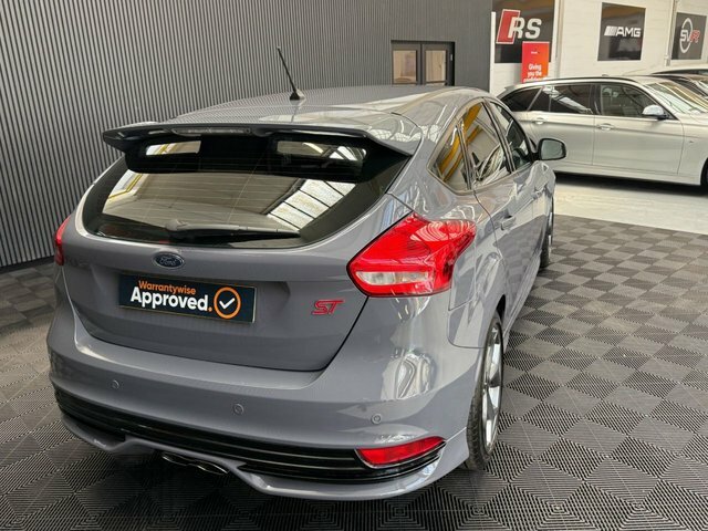 Ford Focus 2017 2.0T Ecoboost St-3 Hatchback Manua Grey #5