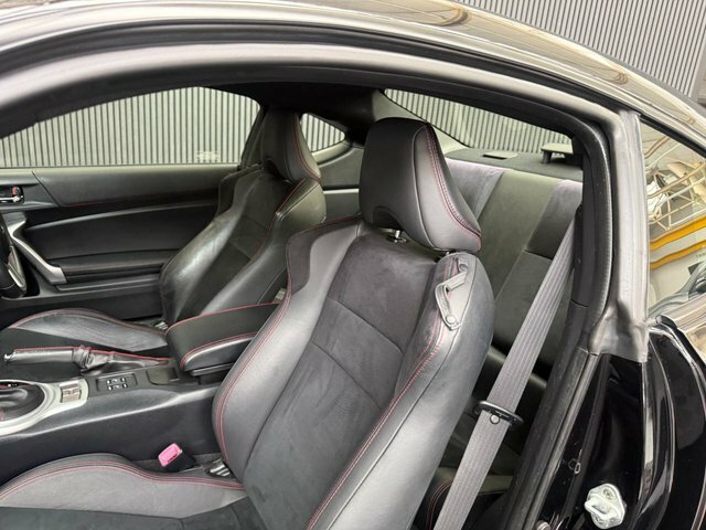 Subaru BRZ 2.0I Se Lux White #35