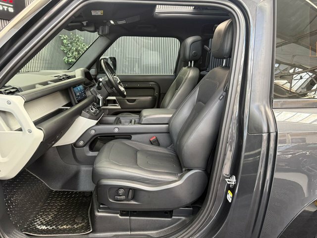 Land Rover Defender 90 Defender S D Mhev Blue #38