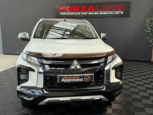 Mitsubishi L200 2021 2.2 Di-d Dc Barbarian X Pickup Double Cab Black #3