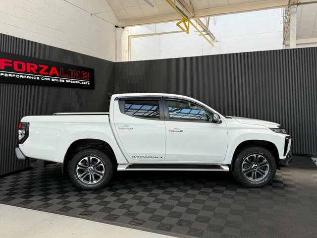 Mitsubishi L200 2021 2.2 Di-d Dc Barbarian X Pickup Double Cab Black #4