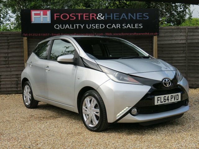 Toyota Aygo 1.0 Vvt-i X-pression Hatchback E FL64PVD Silver #2