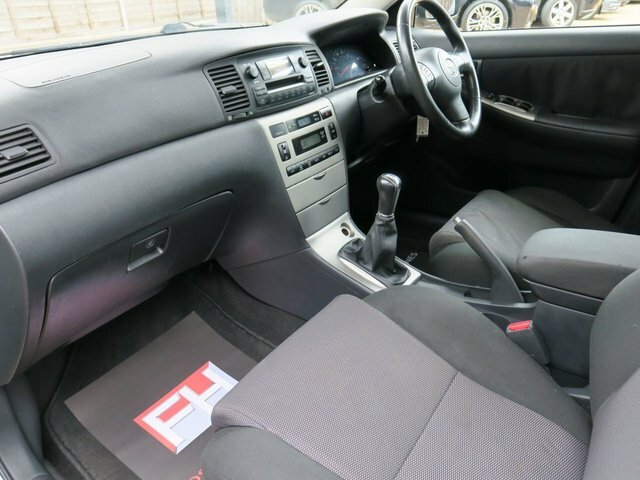 Toyota Corolla Hatchback Silver #16