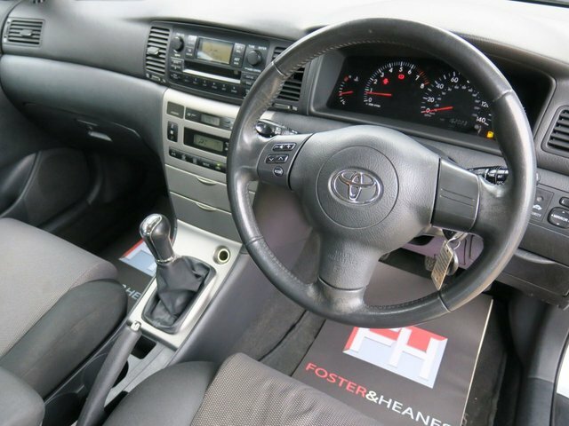 Toyota Corolla Hatchback Silver #14