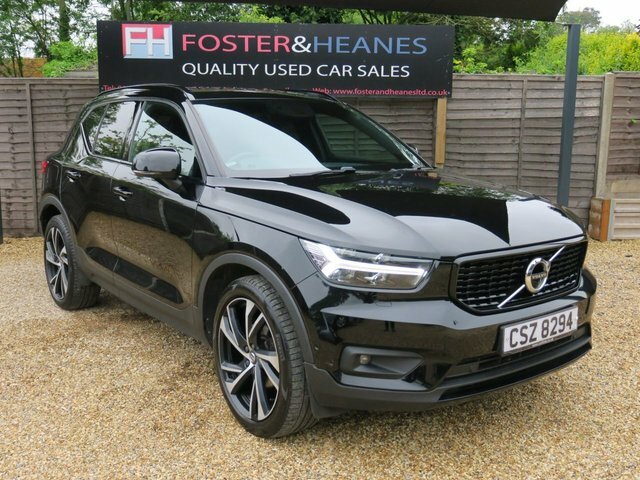 Volvo XC40 1.5 T3 R-design Pro Suv Euro 6 Black #2