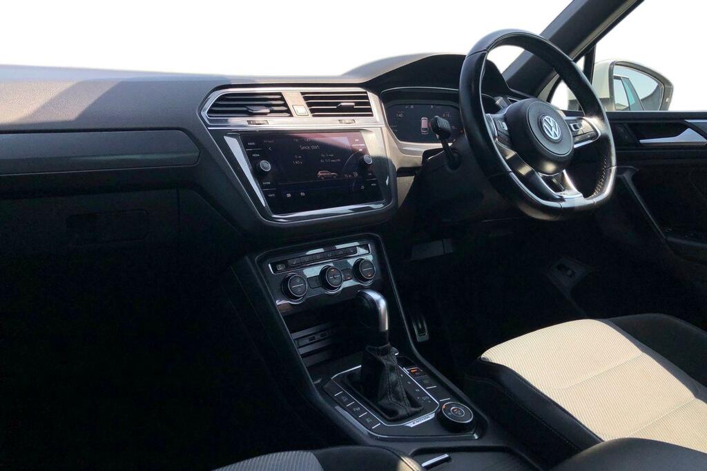 Volkswagen Tiguan 2.0 Tdi 150 R-line Tech White #4