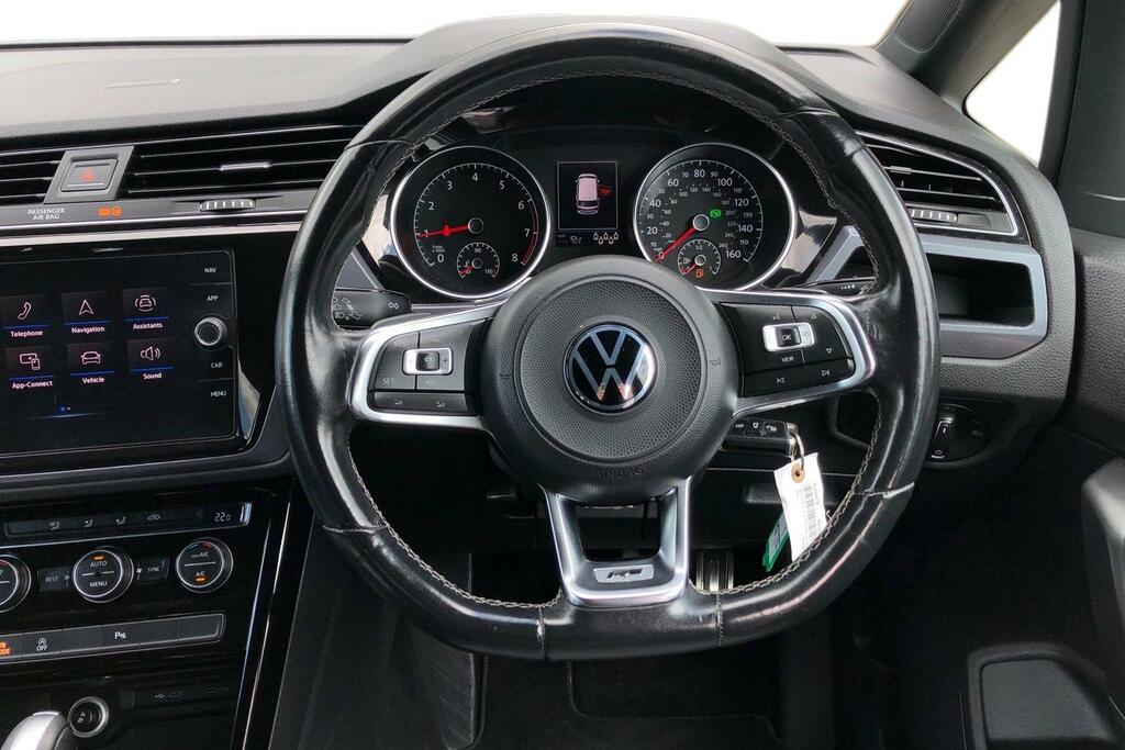 Volkswagen Touran 1.5 Tsi Evo R-line Dsg YL70ATX White #5