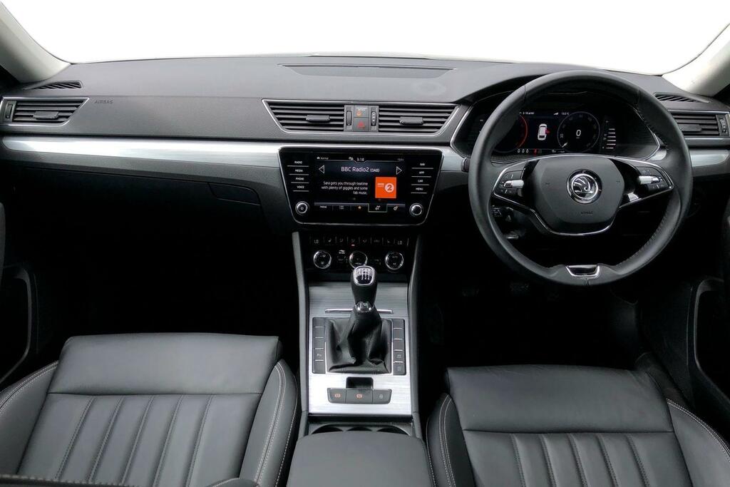 Skoda Superb 2.0 Tdi Cr Se Technology WJ22LSU White #3