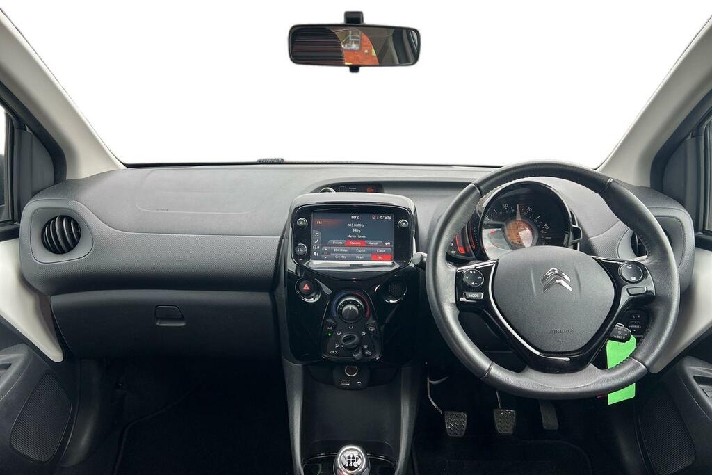 Citroen C1 1.0 Vti 72 Flair DE69HMK White #3