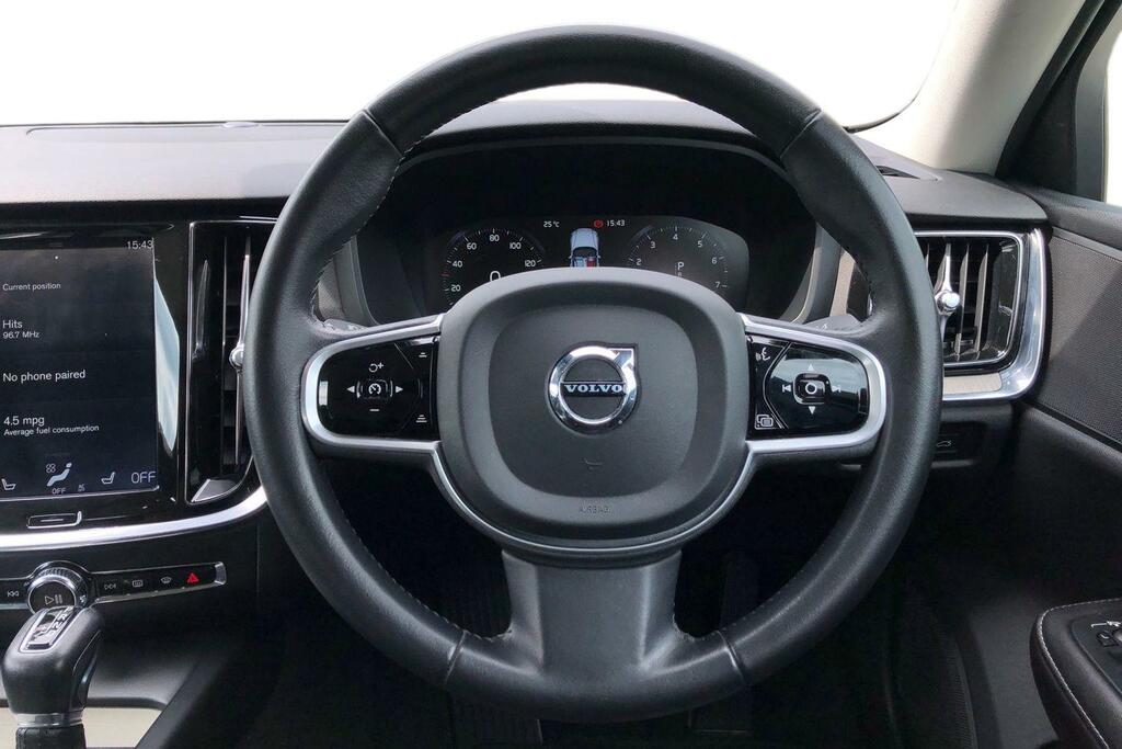 Volvo S60 2.0 T5 Inscription Plus SN20JUJ White #5