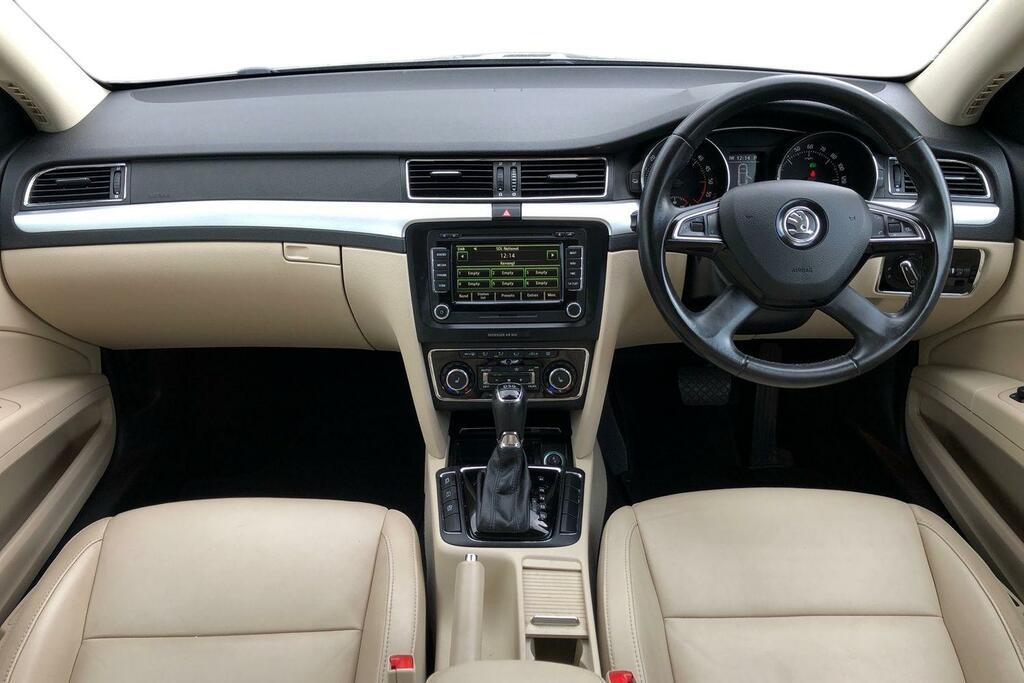Skoda Superb 2.0 Tdi Cr 170 Elegance Dsg Beige #3