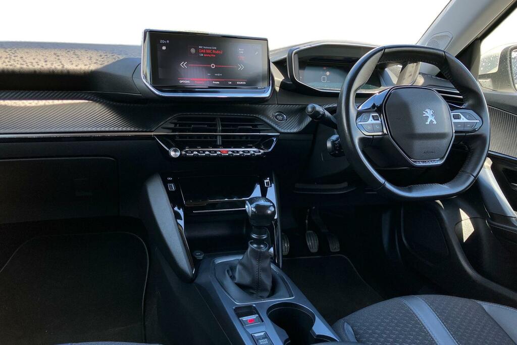 Peugeot 2008 1.2 Puretech 130 Allure Premium WK21SKJ White #4