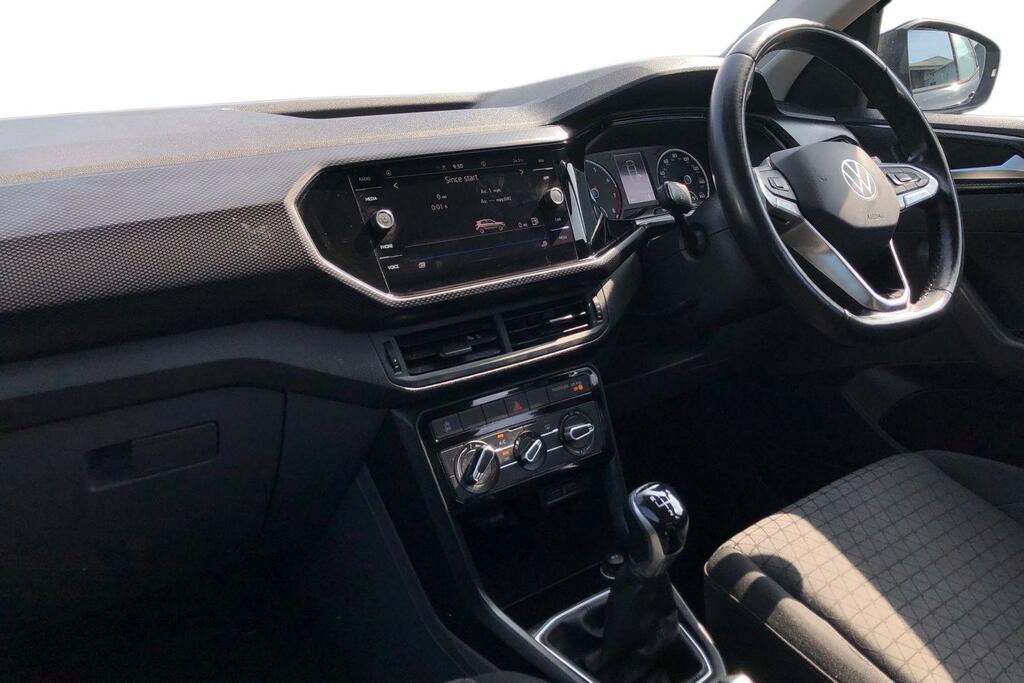 Volkswagen T-Cross 1.0 Tsi 110 Se MC21ZTT Black #4