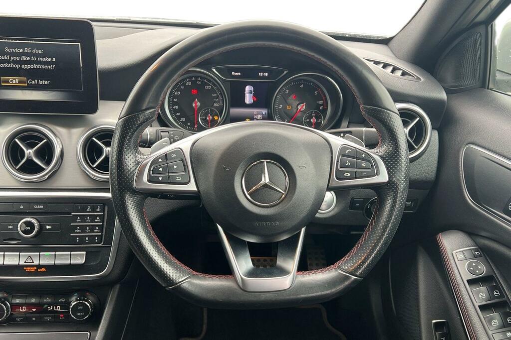 Mercedes-Benz GLA Class Gla 220D 4Matic Amg Line ST18JGF Silver #5