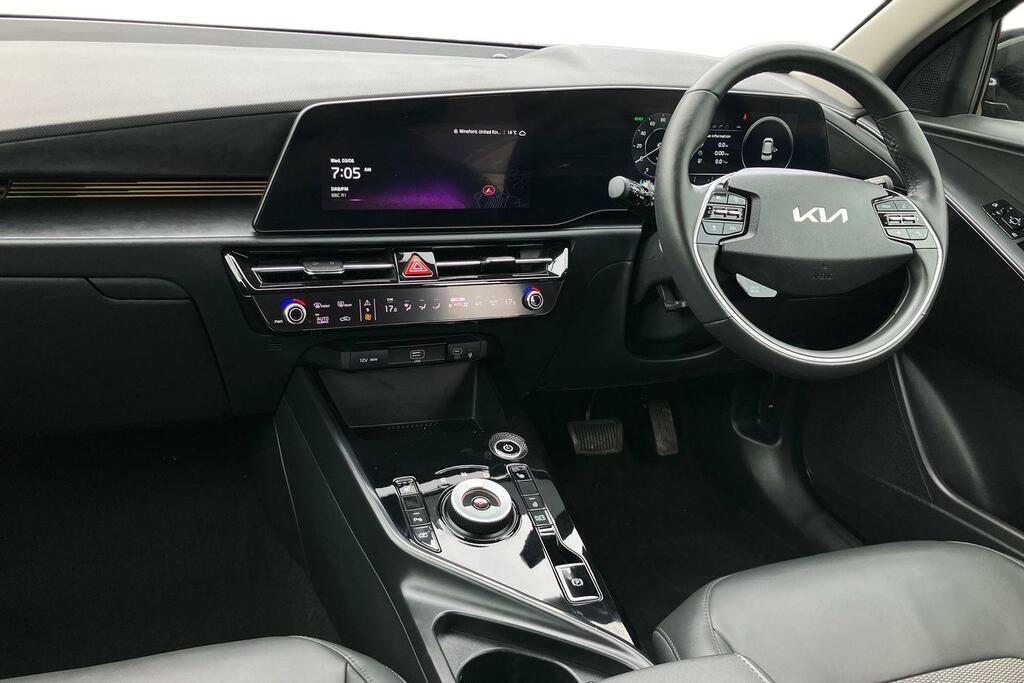 Kia e-Niro 150Kw 3 65Kwh ET23TYD Black #4