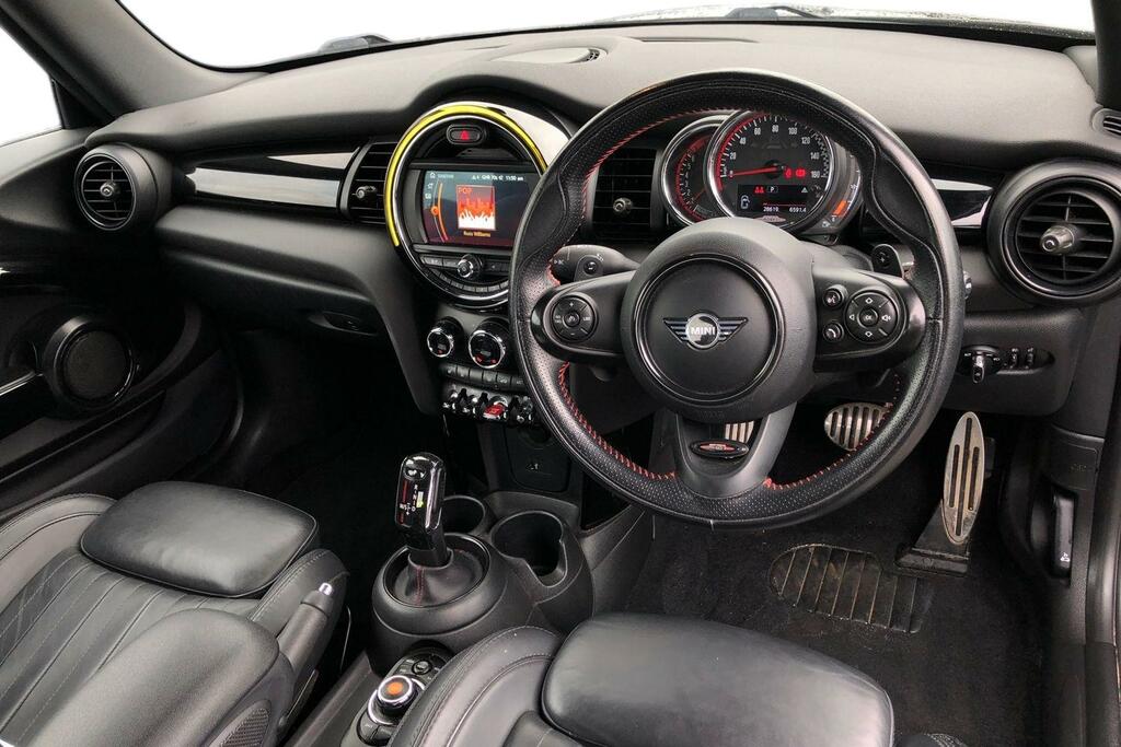 Mini Convertible 2.0 Jcw II Comfortnav Pack 8 Speed EF19WUA Black #3