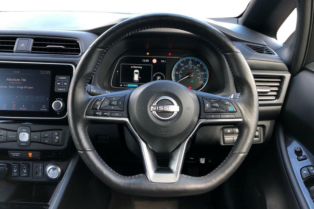 Nissan Leaf 160Kw E Tekna 59Kwh DV73FMP Red #5