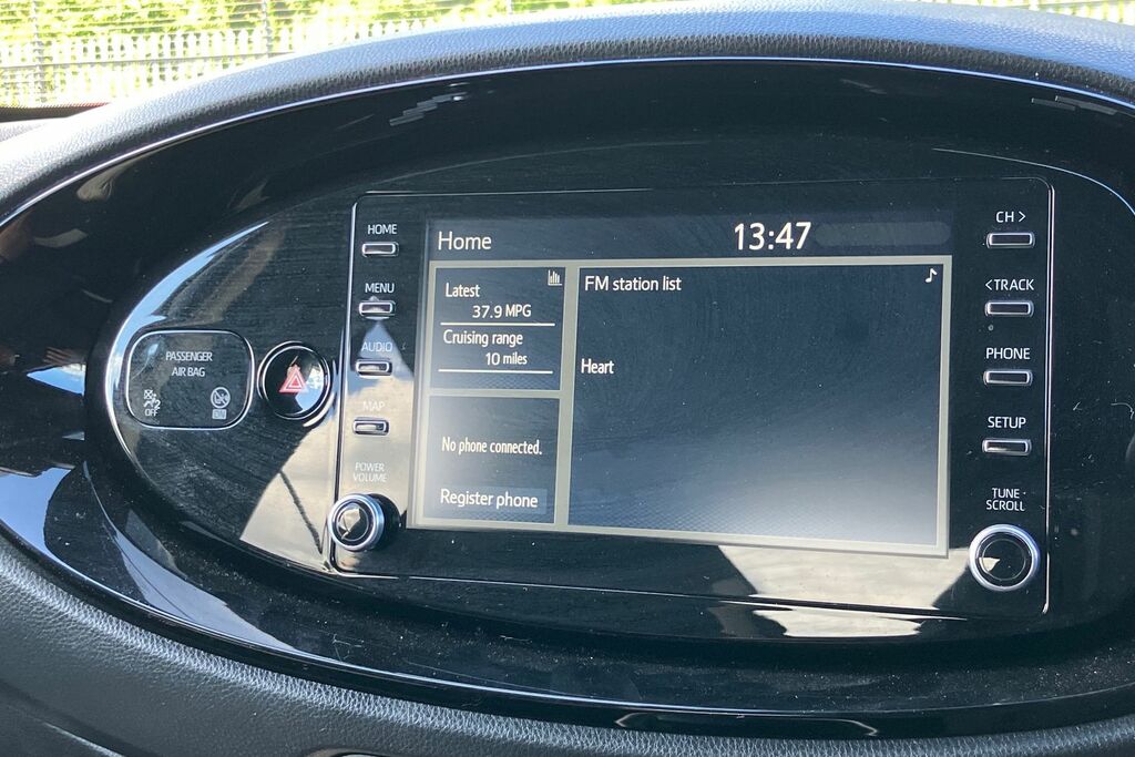Toyota Aygo X 1.0 Vvt-i Edge SA23WKX Beige #6