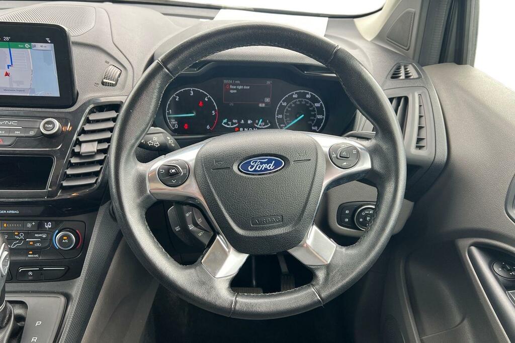Ford Tourneo Connect 1.5 Ecoblue 120 Titanium Powershift Black #5