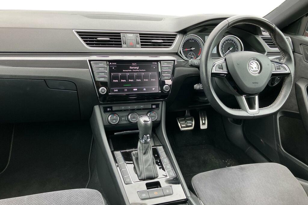 Skoda Superb 2.0 Tdi Cr 190 Sport Line Dsg Red #4