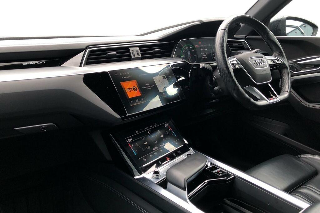 Audi E-tron 230Kw 50 Quattro 71Kwh Black Edition CV71GRU Black #4