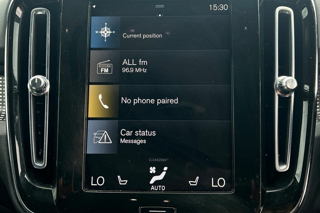 Volvo XC40 2.0 B4p R Design Pro SY71UCH Black #6