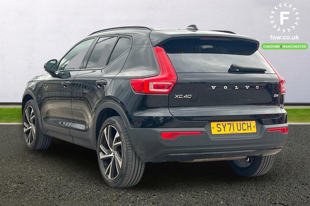 Volvo XC40 2.0 B4p R Design Pro SY71UCH Black #2