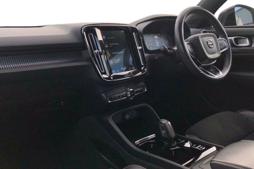 Volvo XC40 2.0 B4p R Design KP70CVE Black #4
