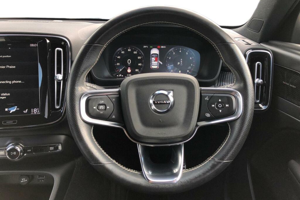 Volvo XC40 2.0 B4p R Design KP70CVE Black #5