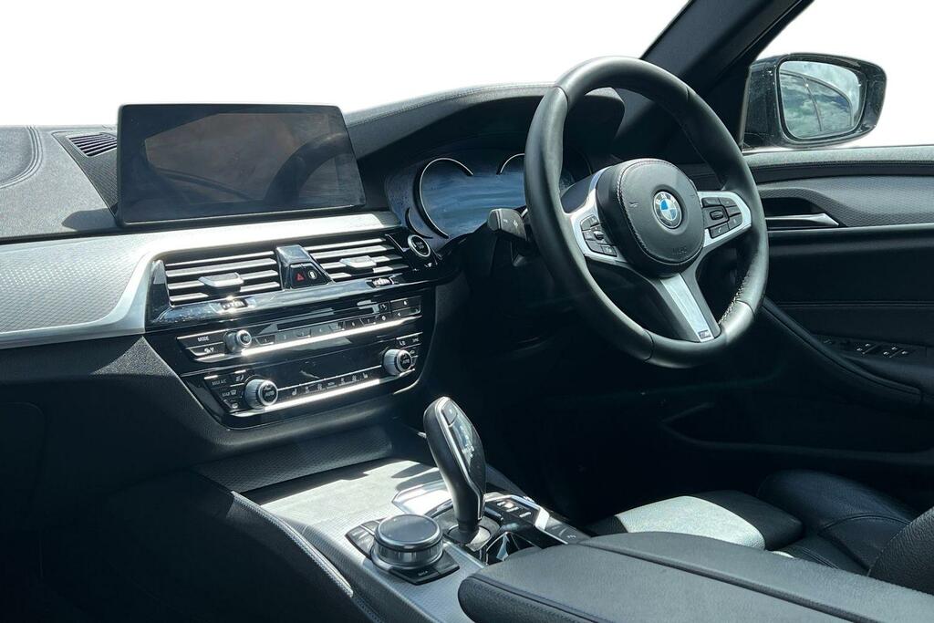 BMW 5 Series 530E M Sport Black #4