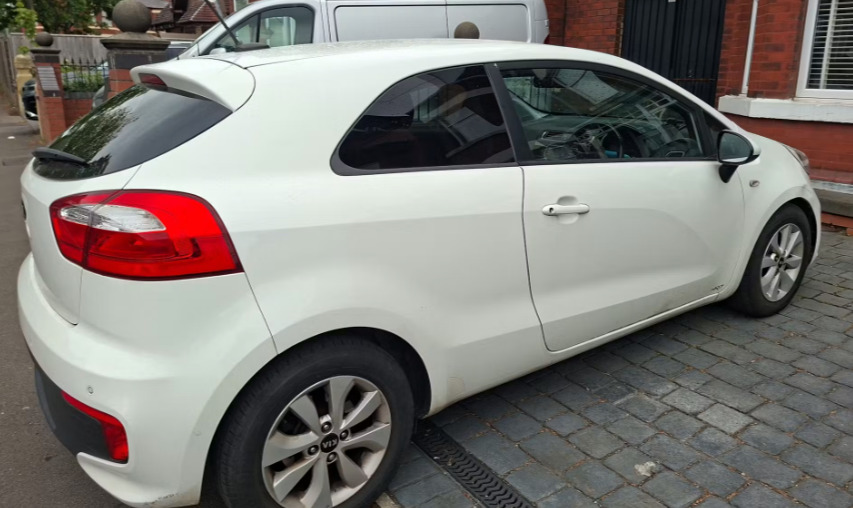 Kia RIO 1.25 Sr7 White #2