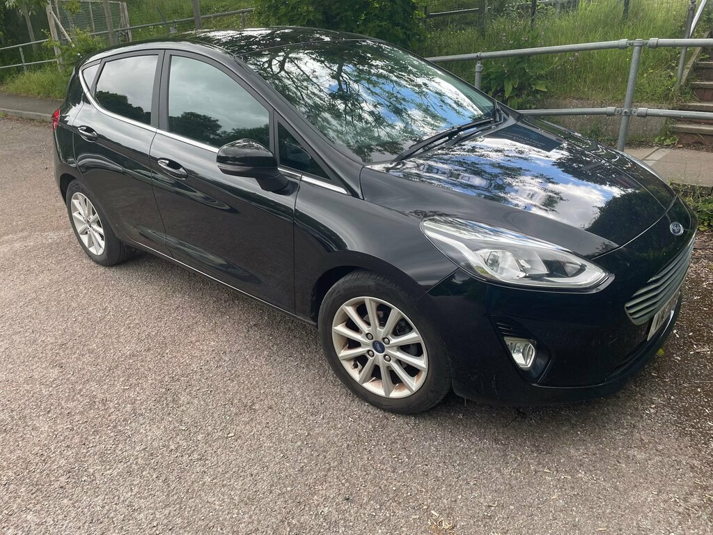 Ford Fiesta 1.0 Ecoboost Hybrid Mhev 125 Titanium Black