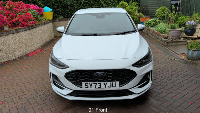 Ford Focus 1.0 Ecoboost Hybrid Mhev St-line X SY73YJU White #2