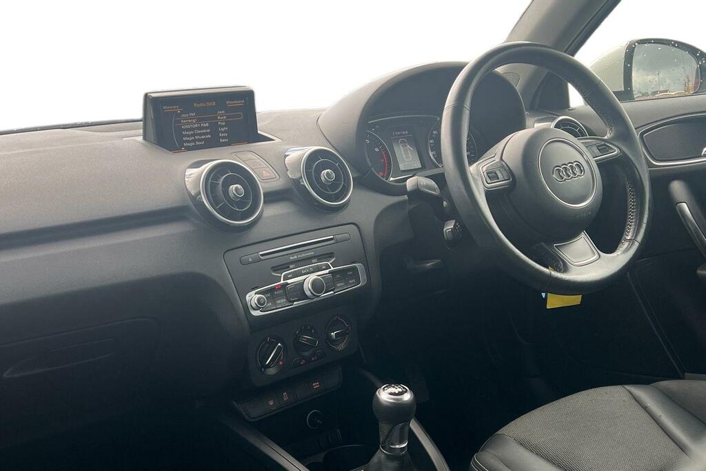 Audi A1 1.4 Tfsi Sport BT67VYP White #4