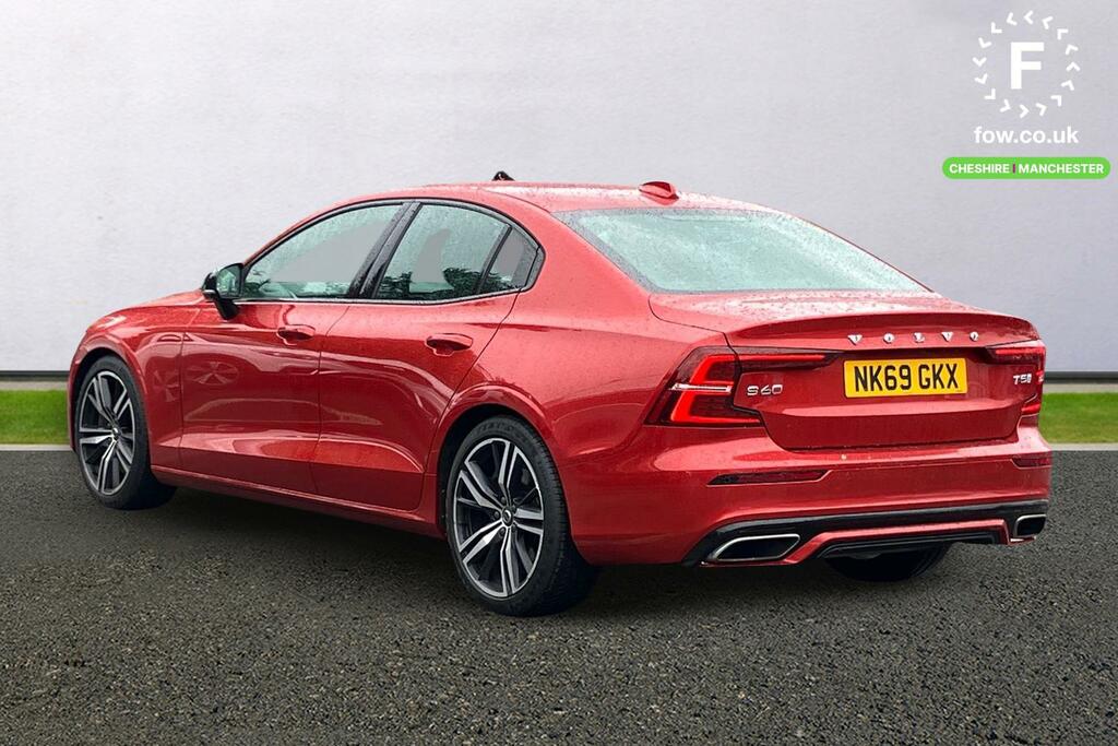 Volvo S60 2.0 T5 R Design Edition Red #2