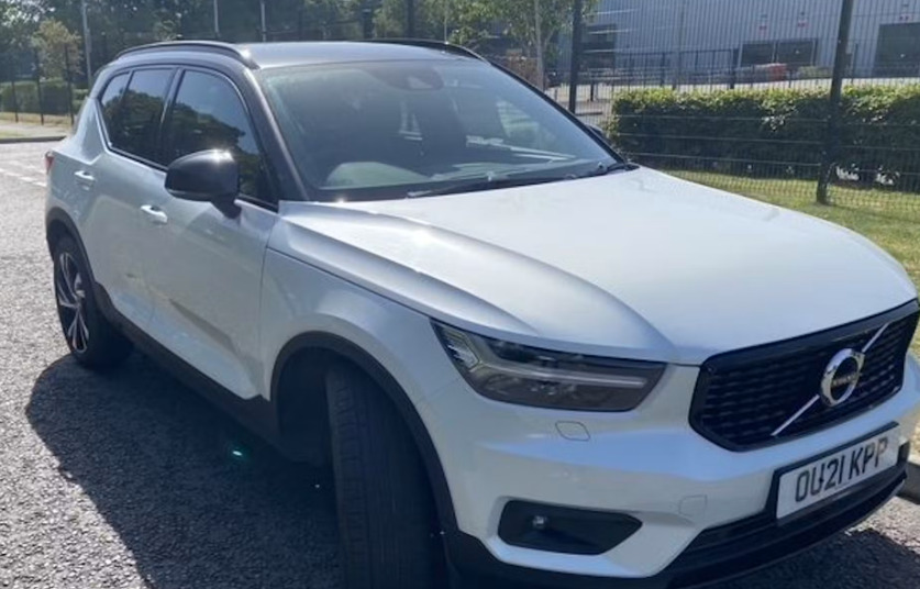 Volvo XC40 2.0 B4p R Design Pro White