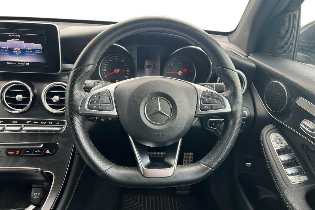 Mercedes-Benz GLC Class Glc 250D 4Matic Amg Line Premium 9G-tronic LF68MPV Black #5