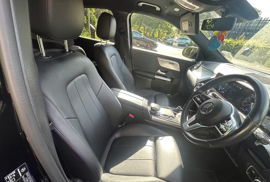 Mercedes-Benz EQA Eqa 250 140Kw Sport 66.5Kwh Black #4