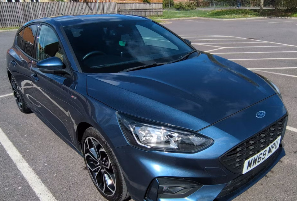 Ford Focus 1.5 Ecoboost 182 St-line X Blue