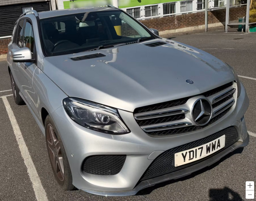 Mercedes-Benz GLE Class Gle 250D 4Matic Amg Line 9G-tronic Silver