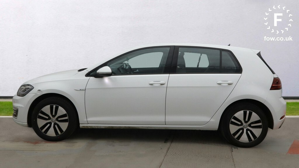 Volkswagen e-Golf 99Kw E-golf 35Kwh White #3