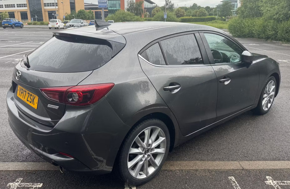 Mazda 3 2.0 Sport Nav Grey #2